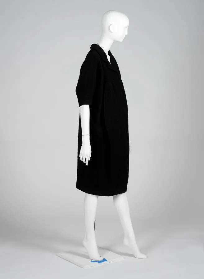 Petite robe noire en bouclé